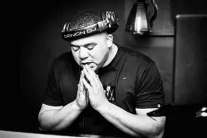 DJ FeezoL – Night Crawlers Mix 22 July 2023 DJ FeezoL – Night Crawlers Mix 22 July 2023