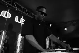 Felo Le Tee – Felo’s Groove Essentials (AMIRI Sandton Vol. 1) Felo Le Tee – Felo’s Groove Essentials (AMIRI Sandton Vol. 1)